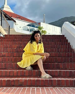 Khatron Ke Khiladi 13ના શૂટિંગ વચ્ચે યેલો ડ્રેસમાં કિલ્લર પોઝ આપતી જોવા મળી ઐશ્વર્યા શર્મા