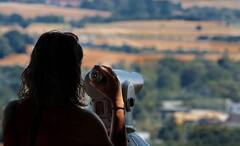 Zodiac Signs: দূরদর্শিতাই এগিয়ে রাখে, সাফল্য তাই ছেড়ে যায় না এই রাশির জাতকদের