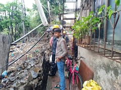 Thane Wall Collapse : ठाण्याच्या वर्तकनगरमध्ये 40 फूट उंच भिंत कोसळली , सुदैवाने कोणतीही दुखापत नाही