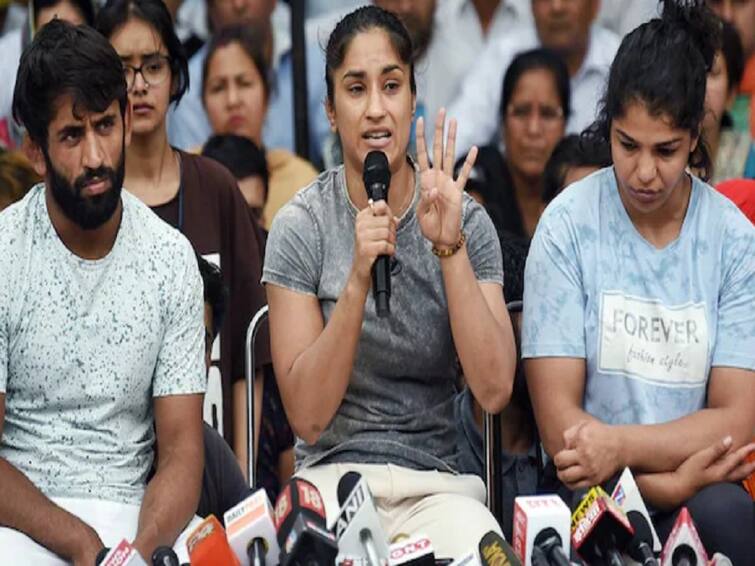 Wrestlers Say Fight To Continue In Court No More Street Protests know more details here Wrestlers Protest: போராட்டத்தை கைவிட்ட மல்யுத்த வீரர்கள்... ஏன் திடீர் முடிவு? அடுத்து என்ன செய்யபோகிறார்கள்?