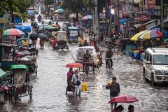Severe Waterlogging On Delhi-Gurugram Expressway After Rains Lash NCR. SEE PICS
