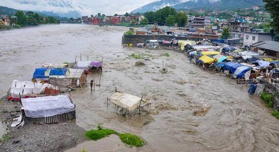 Flash Flood Hits North India : నైరుతి రుతుపవనాల ప్రభావంతో భారీ వర్షాలు, వరదలు | ABP Desam