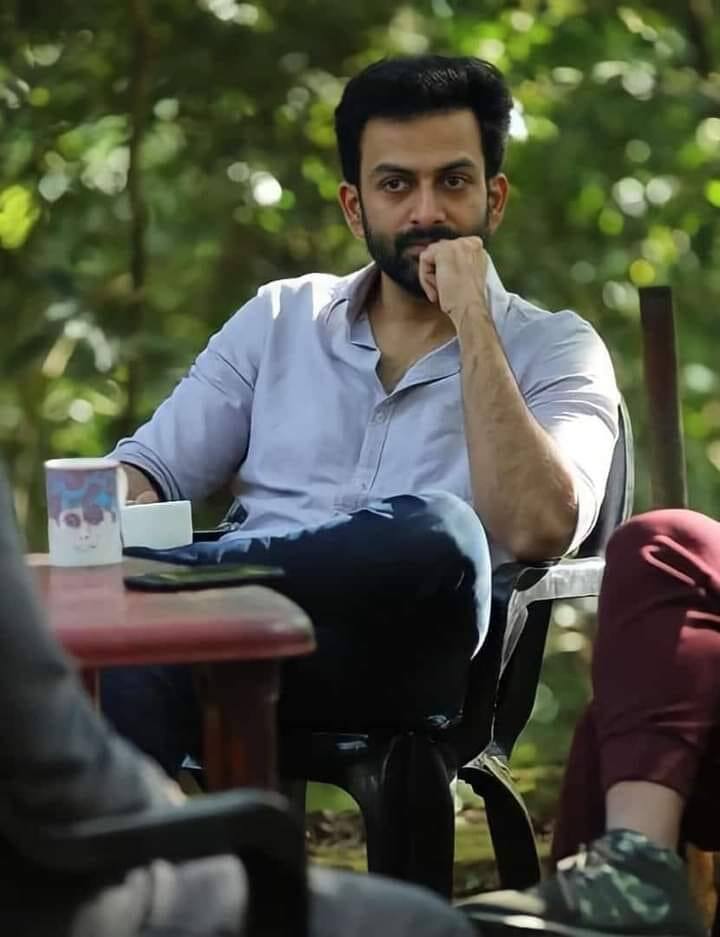இப்படத்தின் படப்பிடிப்பு இடுக்கி மாவட்டத்தில் உள்ள மரையூரில் நடந்து வந்தது. அங்கு சண்டை காட்சியும் படமாக்கப்பட்டது.