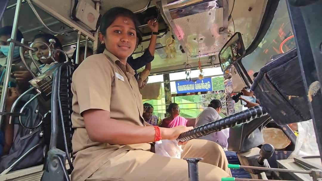 Rider Sharmila : கோவை பெண் ஓட்டுநர் ஷர்மிளா மீது காவல் துறை வழக்குப்பதிவு - காரணம் என்ன?