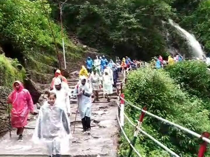 Kedarnath Yatra 2023: केदारघाटी में मौसम साफ होते ही 15 हजार श्रद्धालु धाम के लिए रवाना, डेंजर जोन में जवान तैनात Kedarnath Yatra 2023 Resumes as Weather Improves, Water level of Alaknanda and Mandakini rising due to rain ANN Kedarnath Yatra 2023: केदारघाटी में मौसम साफ होते ही 15 हजार श्रद्धालु धाम के लिए रवाना, डेंजर जोन में जवान तैनात