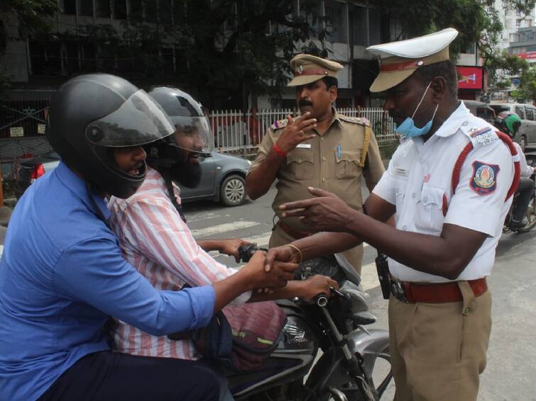 Coimbatore Helmet Compulsory for Pillion Riders Kovai- TNN Helmet Compulsory: கோவையில் இருசக்கர வாகனத்தில் பின்னால் அமர்ந்து செல்பவர்களுக்கும் ஹெல்மெட் கட்டாயம்