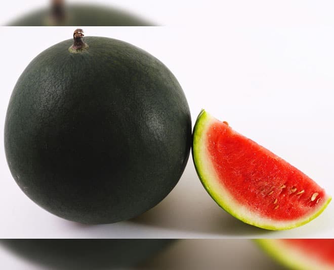 World Most Expensive Watermelon : कलिंगड साधारणपणे 20 रुपये प्रति किलो दराने मिळते. पण एक कलिंगड असं आहे, ज्याची किंमत लाखो रुपये आहे.