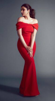 Parineeti Chopra शादी के सवाल पर फिर शरमाई | ENT LIVE