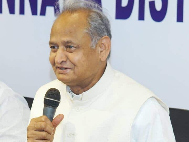 Rajasthan CM Ashok Gehlot approved Medical University in Jodhpur and homeopathy University in Bharatpur Rajasthan News: राज्यवासियों को सीएम गहलोत का बड़ा तोहफा, राजस्थान में जल्द खोले जाएंगे दो यूनिवर्सिटिज