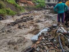 In Pics: आफत बनी बारिश! दिल्ली-मुंबई में पानी का 'सैलाब', हिमाचल में लैंडस्लाइड, तस्वीरों में देखें हाल