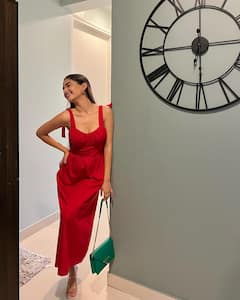 રેડ આઉટફિટમાં અનુષ્કા સેન લાગી ખૂબ જ સુંદર, જુઓ તસવીરો