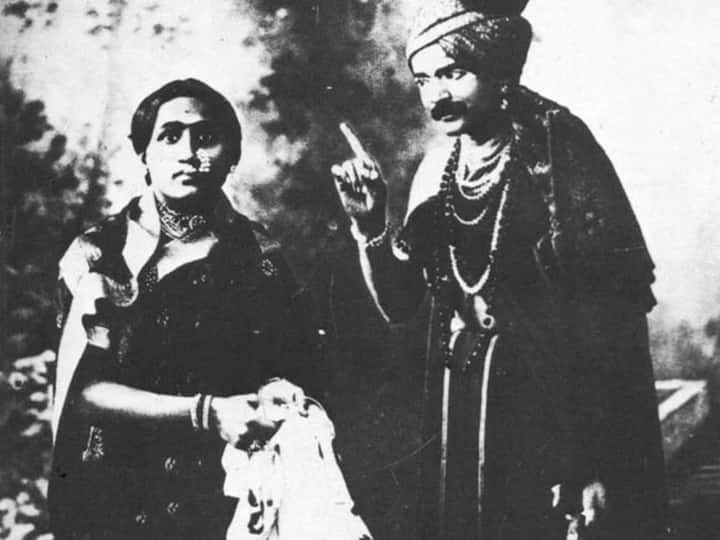 बाल गंधर्वांच्या मधुर आवाजाचा मोठा चाहतावर्ग होता.