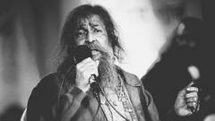 'তারারাও যত আলোকবর্ষ দূরে..' বৃষ্টিভেজা দিনে গানের সুরে 'বাপিদা'-কে বিদায় জানাল কলকাতা