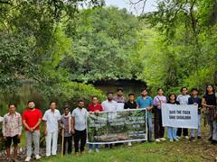 नागपूर जिल्ह्यात मँगनीज खाणीसाठीच्या वृक्षतोडीला विरोध, पर्यावरण वाद्यांचं चिपको आंदोलन