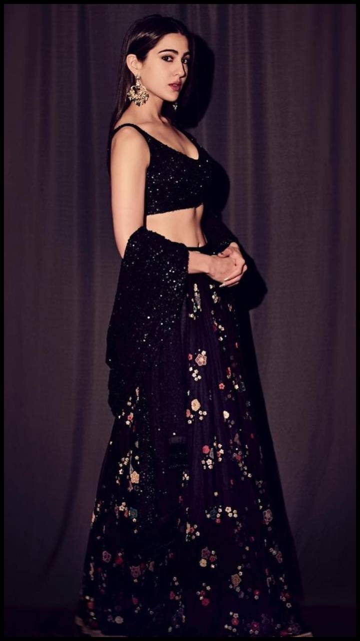'Zara Hatke Zara Bachke' की सफलता के बाद इंदौर पहुंचीं Sara Ali Khan