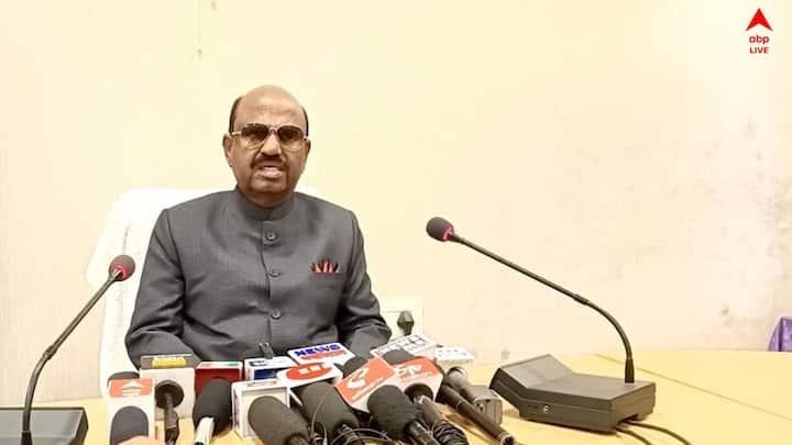 পঞ্চায়েত নির্বাচনে কেন্দ্রীয় বাহিনী নামানো নিয়ে টানাপোড়েন চলে গত কয়েকদিন । কলকাতা হাইকোর্টে (Calcutta High Court) তীব্র সমালোচনার মুখে পড়েছে রজ্য নির্বাচন কমিশন।
