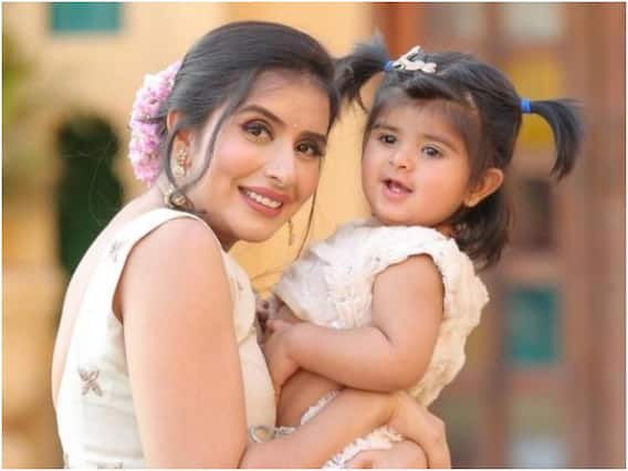 Charu Asopa के लिए सिंगल पेरेंट बन बेटी की परवरिश करना कितना है चैलेंजिंग? एक्ट्रेस बोली- कभी-कभी बहुत निराश..'