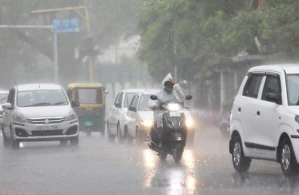 Heavy rain forecast in Ahmedabad city for three hours Ahmedabad Rain: અમદાવાદ શહેર માટે આગામી ત્રણ કલાક ભારે, ધોધમાર વરસાદની આગાહી