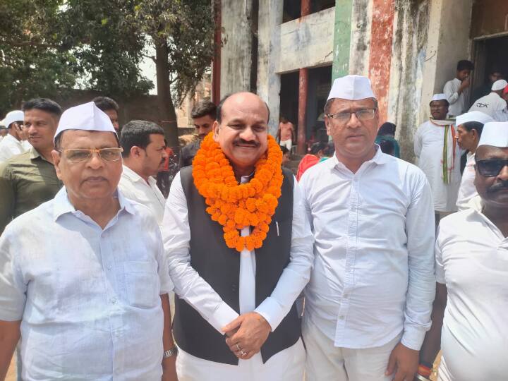 Bihar Cabinet Expansion: CM नीतीश से कांग्रेस की अब नई मांग, समीर सिंह ने बताया कितनी सीटों पर चल रही है बात Congress leader Sameer Singh demands CM Nitish Kumar regarding Bihar Cabinet Expansion Bihar Cabinet Expansion: CM नीतीश से कांग्रेस की अब नई मांग, समीर सिंह ने बताया कितनी सीटों पर चल रही है बात