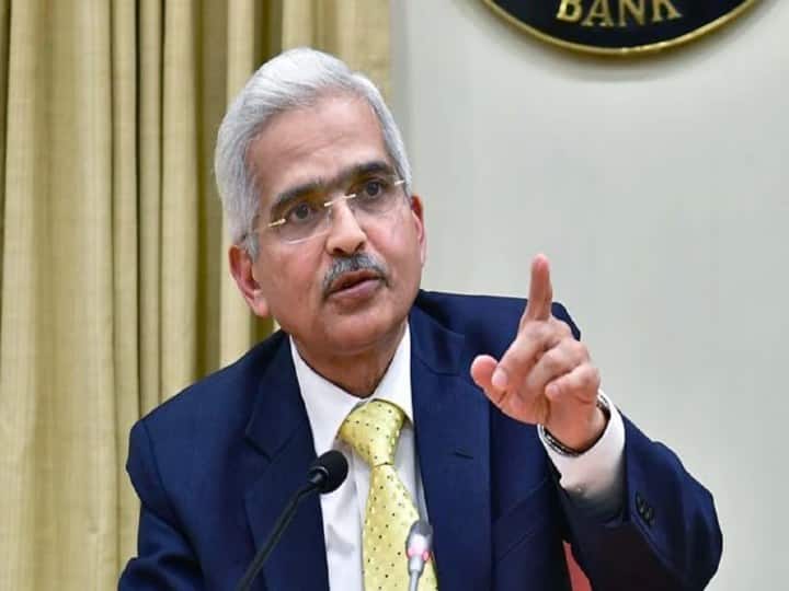 RBI Governor claims, more than two-thirds of Rs 2000 notes returned to the system within a month