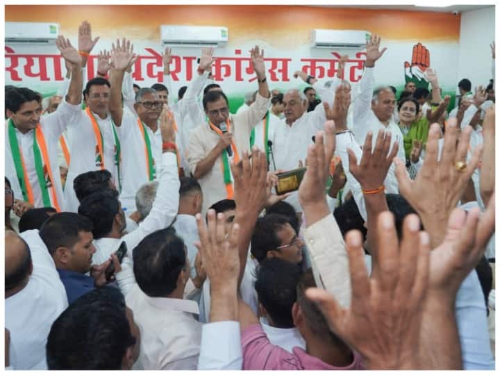Haryana Congress Crisis In-charge Deepak Babaria talked to Leaders in Closed Room Haryana Congress Crisis: पार्टी में मची खींचतान के बाद प्रभारी दीपक बाबरिया का एक्शन प्लान, बंद कमरे में नेताओं से की बात