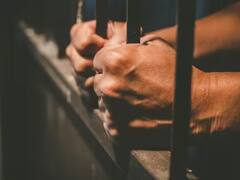 बलिया: बच्ची से रेप की कोशिश के आरोप में पड़ोसी गिरफ्तार, पिता की तहरीर पर पुलिस ने की कार्रवाई