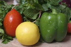 Health Tips : सावधान! पावसाळ्यात 'या' भाज्या खाताय, तर होईल नुकसान