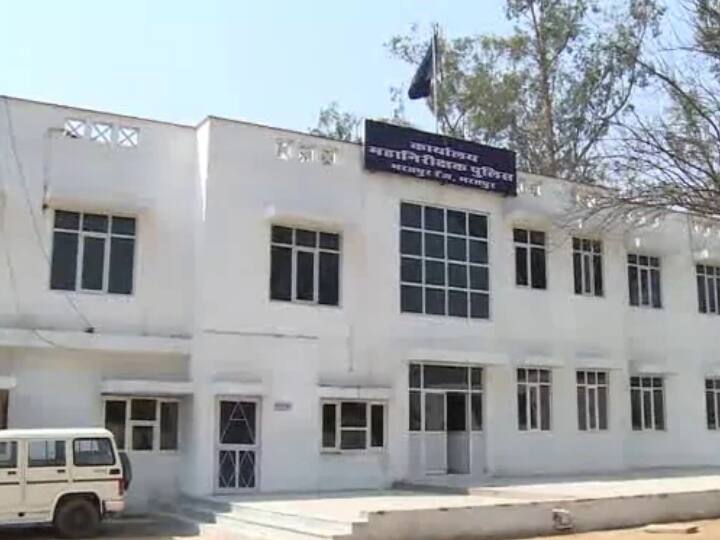 Rajasthan News: भरतपुर में ऑपरेशन वज्र प्रहार के तहत पुलिस ने की बड़ी कार्रवाई, 1370 बदमाश गिरफ्तार Bharatpur Police arrested 1370 miscreants while taking action under Operation Vajra Prahar in RAJASTHAN ANN Rajasthan News: भरतपुर में ऑपरेशन वज्र प्रहार के तहत पुलिस ने की बड़ी कार्रवाई, 1370 बदमाश गिरफ्तार