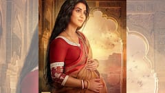 সিঁথি ভরা সিঁদুর, হাতে শাখা-পলা! জন্মদিনেই রুক্মিণীর মা হওয়ার খবর এল প্রকাশ্য়ে