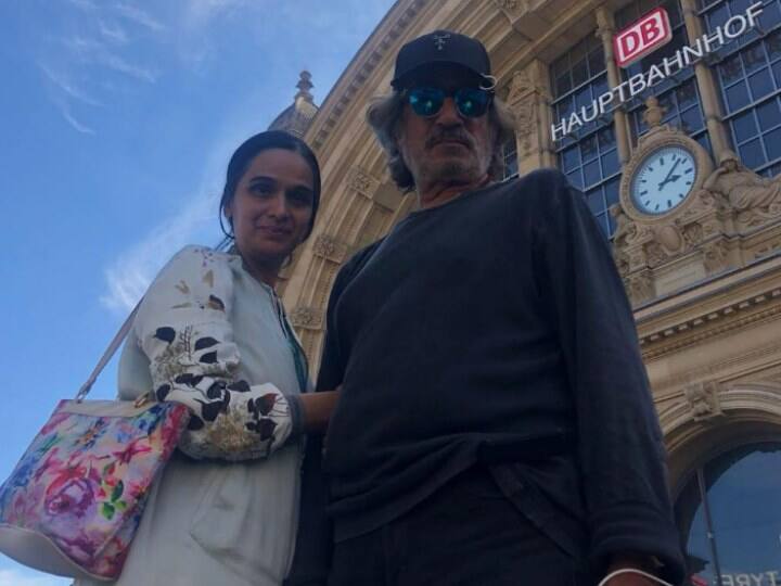 साल 2010 में फिल्म 'तीन पत्ती' में श्रद्धा कपूर और शक्ति कपूर एक साथ नजर आए थे.