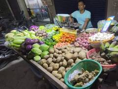 टमाटर में तेजी ने थाली का स्वाद किया फीका, हफ्ते भर में सब्जियों के दाम में उछाल ने बिगाड़ा बजट 