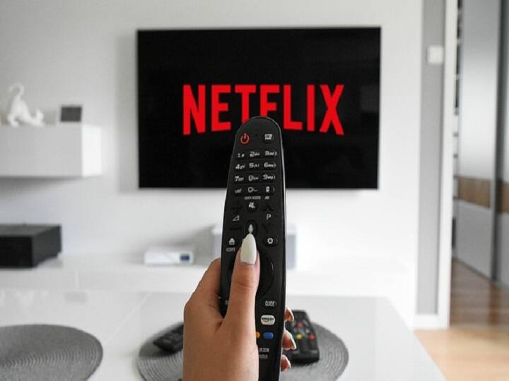 Netflix closes basic plan in canada for new subscribers, Get to know about old users Netflix ने यहां नए सब्सक्राइबर्स के साथ कर दिया खेल, चुपचाप बंद कर दी ये सुविधा