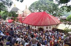 Ambubachi Mela 2023: অম্বুবাচী শেষে খোলা হল কামাখ্যা মন্দিরের দ্বার, নামল ভক্তদের ঢল