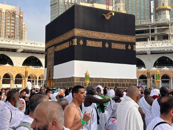 All able-bodied Muslim adults who can financially afford the piglrimage are supposed to take the trip which is believed to wash away all the sins. Image Source: Getty Images