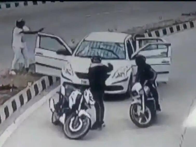 5 Arrested For Robbing Delivery Agent & Associate Of Rs 2 Lakh At Gunpoint In Delhi 5 Arrested For Robbing Delivery Agent, Associate At Gunpoint In Delhi's Pragati Maidan Tunnel