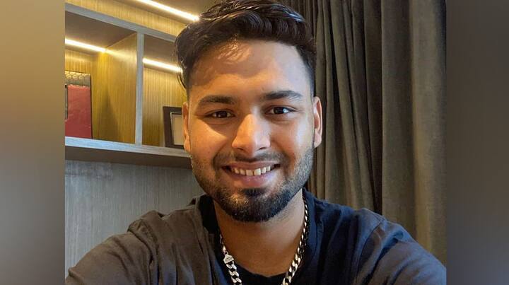 Rishabh Pant's Reunion: ਭਾਰਤੀ ਵਿਕਟਕੀਪਰ ਬੱਲੇਬਾਜ਼ ਰਿਸ਼ਭ ਪੰਤ ਇਸ ਸਮੇਂ ਆਪਣੇ ਪੁਨਰਵਾਸ ਕਾਰਨ ਨੈਸ਼ਨਲ ਕ੍ਰਿਕਟ ਅਕੈਡਮੀ (ਐਨਸੀਏ) ਵਿੱਚ ਹਨ। ਕਾਰ ਹਾਦਸੇ ਤੋਂ ਬਾਅਦ ਪੰਤ ਤੇਜ਼ੀ ਨਾਲ ਠੀਕ ਹੋ ਰਿਹਾ ਹੈ।