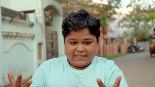 देवराज पटेल नेहमीच वेगवेगळ्या विषयांवरील मजेशीर व्हिडीओ बनवत असे.