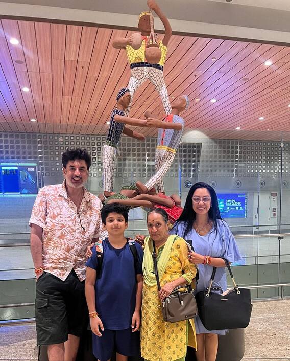 Rupali Ganguly Photos: अमेरिका नहीं फैमिली के साथ मॉरिशस रवाना हुईं ‘अनुपमा’, छोटी ड्रेस में शेयर कीं फोटोज Rupali Ganguly Photos: अमेरिका नहीं फैमिली के साथ मॉरिशस रवाना हुईं ‘अनुपमा’, छोटी ड्रेस में शेयर कीं फोटोज