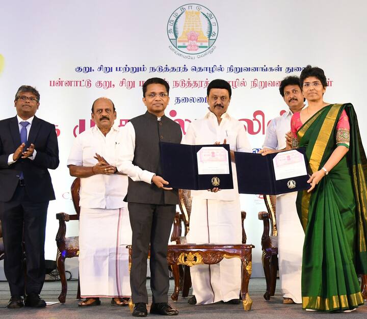 இதில் ஃபேம் டிஎன் (Fame TN)மற்றும் எஸ்.ஐ.டி.பி.ஐ (Small Industries Development Bank of India SIDBI)இடையே புரிந்துணர்வு ஒப்பந்தமானது முதலமைச்சர் முன்னிலையில் மேற்கொள்ளப்பட்டது.