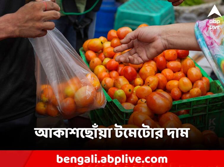 Tomato at Rs 100 per kg What's driving the price hike in india kolkata Tomato Price: দেশে আকাশছোঁয়া টমেটোর দাম! কলকাতায় প্রতি কেজির দামে সেঞ্চুরি পার
