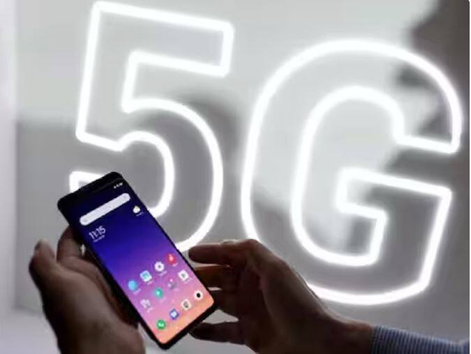 ਜੇਕਰ ਤੁਹਾਡੇ ਸਮਾਰਟਫੋਨ ਨੂੰ ਓਵਰਹੀਟਿੰਗ ਦੀ ਸਮੱਸਿਆ ਦਾ ਸਾਹਮਣਾ ਕਰਨਾ ਪੈਂਦਾ ਹੈ ਅਤੇ ਇਹ ਨਿਯਮਿਤ ਤੌਰ 'ਤੇ ਹੁੰਦਾ ਹੈ, ਤਾਂ ਤੁਹਾਨੂੰ ਸਮਾਰਟਫੋਨ ਦੇ ਨਜ਼ਦੀਕੀ ਸੇਵਾ ਕੇਂਦਰ ਜਾਂ ਨਿਰਮਾਤਾ ਦੀ ਸਹਾਇਕ ਟੀਮ ਨਾਲ ਸੰਪਰਕ ਕਰਨਾ ਚਾਹੀਦਾ ਹੈ। ਉਹ ਤੁਹਾਨੂੰ ਸਹੀ ਸਲਾਹ ਅਤੇ ਨਿਰਦੇਸ਼ ਪ੍ਰਦਾਨ ਕਰਨਗੇ।