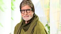 জলসার বাইরে খালি পায়ে ভক্তদের সঙ্গে দেখা করার রীতি ভাঙলেন বিগ বি! নেপথ্য় রয়েছে বিশেষ কারণ