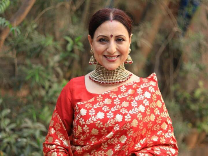 अजय देवगन की फिल्म 'भुज: द प्राइड' में भी इंदिरा गांधी का कैरेक्टर प्ले किया गया था. इस रोल को नवनी परिहार ने निभाया था.