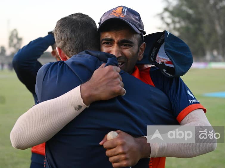 Netherlands recorded a stunning win over West Indies in ICC World Cup Qualifiers match in Zimbabwe వరల్డ్‌ కప్‌ క్వాలిఫయర్స్‌లో నెదర్లాండ్ సూపర్‌ విక్టరీ- విండీస్‌ను చావు దెబ్బ కొట్టిన తెలుగోడు