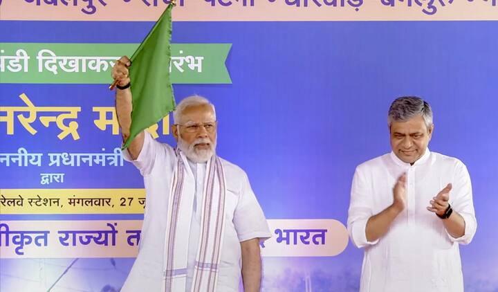 तर परत येताना ही ट्रेन मडगावहून दुपारी 12.20 वाजता निघेल आणि मुंबईला रात्री 10.25 वाजता पोहोचेल. हा प्रवास देखील दहा तासांचा असेल.