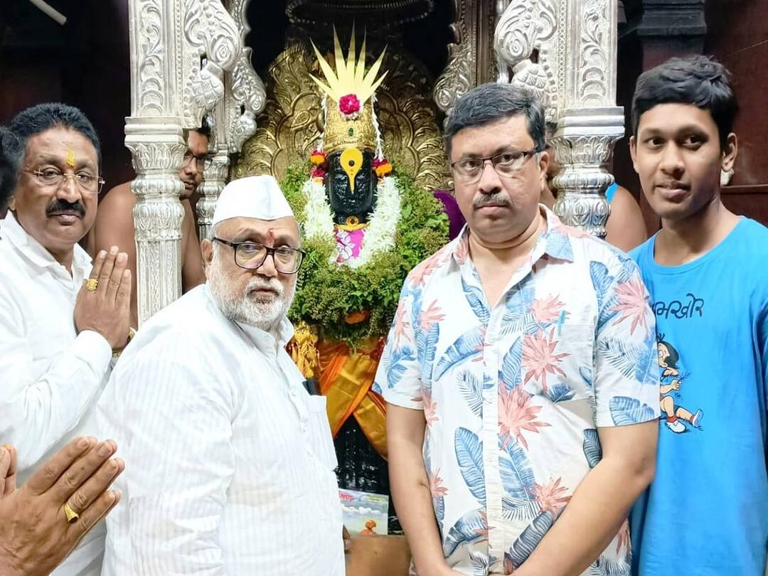 Ashadhi ekadashi 2023 Ringan sant Parisa bhagawat special issue inaugurate at vitthal mandir pandharpur Maharashtra Ashadhi Ekadashi: संत परिसा भागवत यांच्यावरील 'रिंगण'च्या आषाढी विशेषांकाचे प्रकाशन; विठ्ठल रुक्मिणीच्या चरणी अंक अर्पण