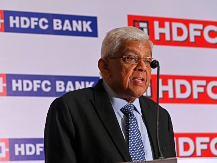 HDFC-HDFC Bank Merger To Effective From July 1 HDFC Shares To Delist On July 13 HDFC Chairman Deepak Parekh HDFC-HDFC Bank Merger To Be Effective From July 1, HDFC Shares To Delist On July 13