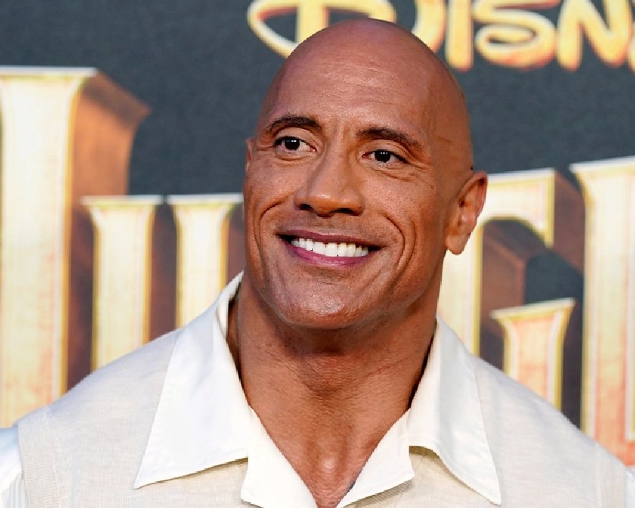 Dwayne Johnson: “நானே... இது நானே” - இளமைக்கால புகைப்படங்களைப் பகிர்ந்த ’த ராக்’