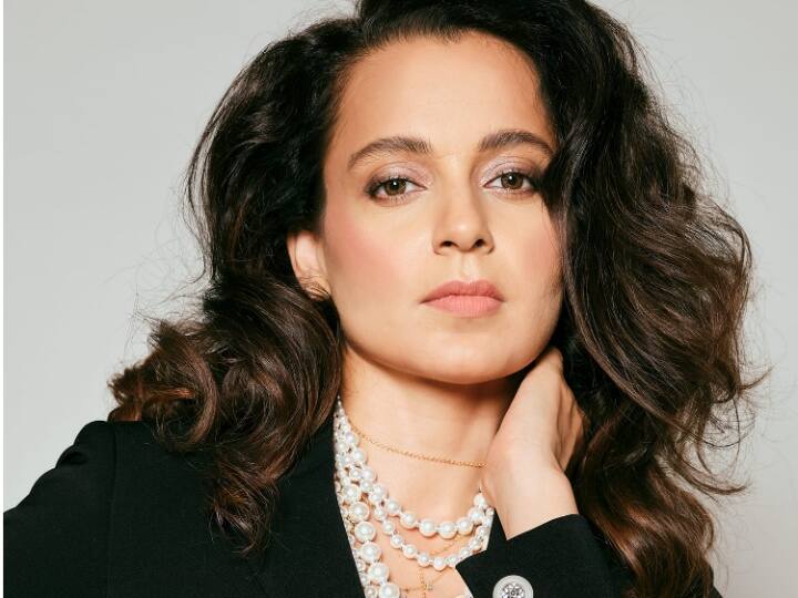 Kangana Ranaut Life: हर मुद्दे पर बेबाकी से अपनी राय रखने वाली एक्ट्रेस कंगना रनौत आज किसी पहचान की मोहताज नहीं हैं. एक्ट्रेस ने लंबे संघर्ष के बाद खुद को इंडस्ट्री की ‘क्वीन’ का दर्जा दिलाया है.