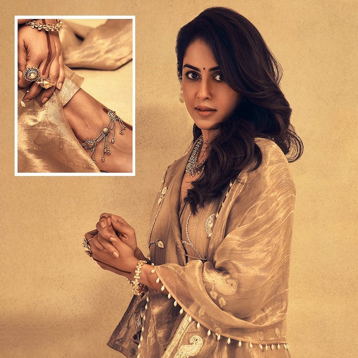 జ్యూయలరీ యాడ్ లో భాగంగా ఆమె ఇలా అందంగా తయారైంది.